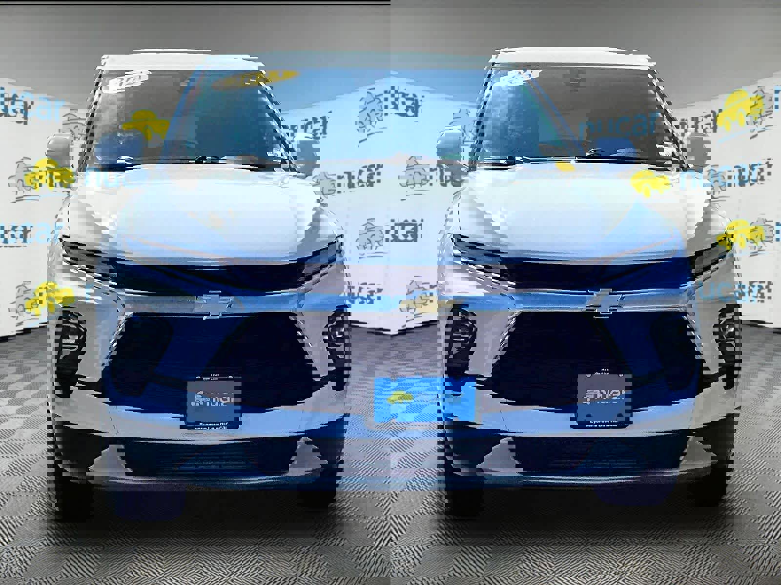 Used 2023 Chevrolet Blazer LT image 2