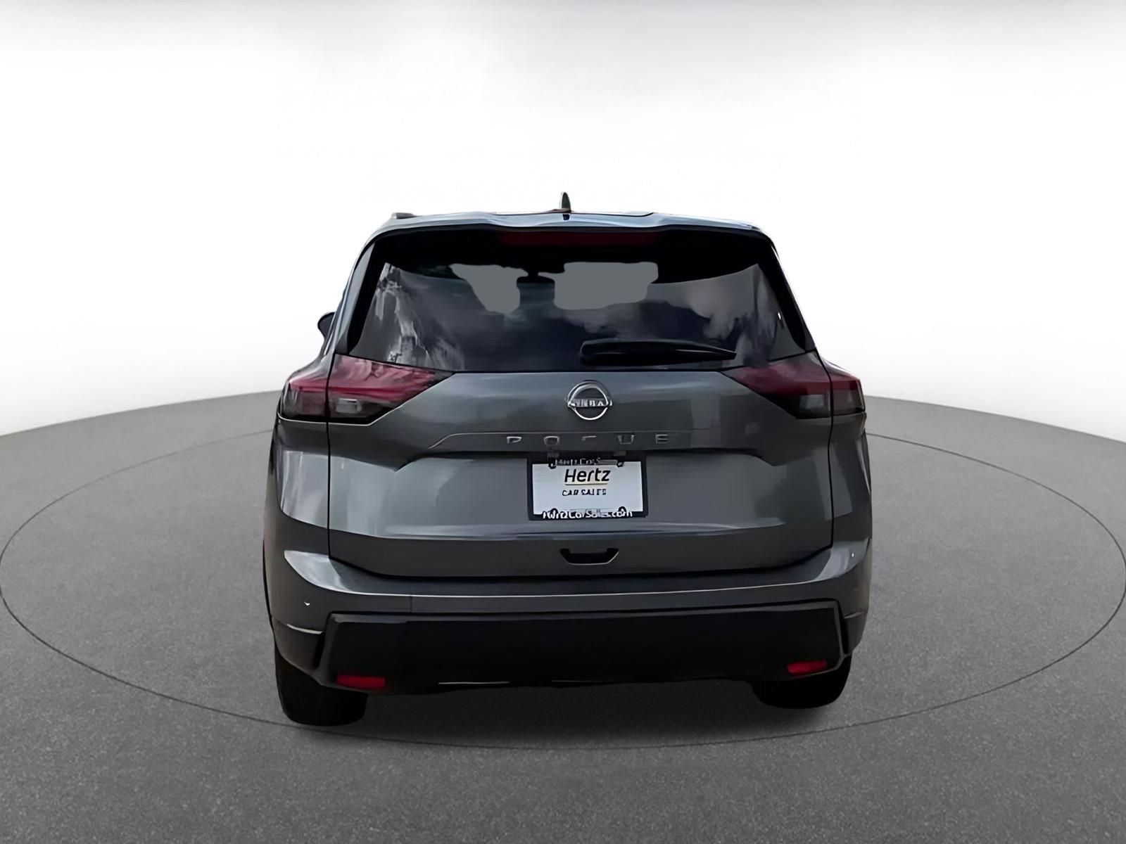Used 2025 Nissan Rogue SV FWD image 12