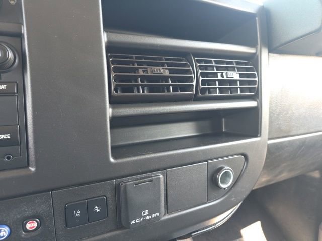 Used 2020 Chevrolet Express 3500 LT w/ LT Preferred Equipment Group RWD image 20