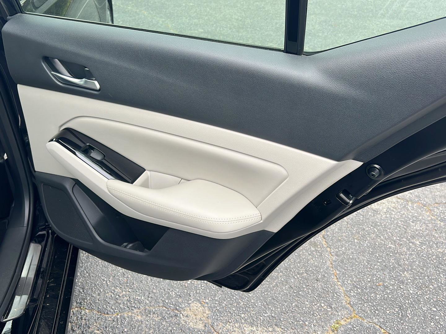 Used 2024 Nissan Altima 2.5 SL image 15