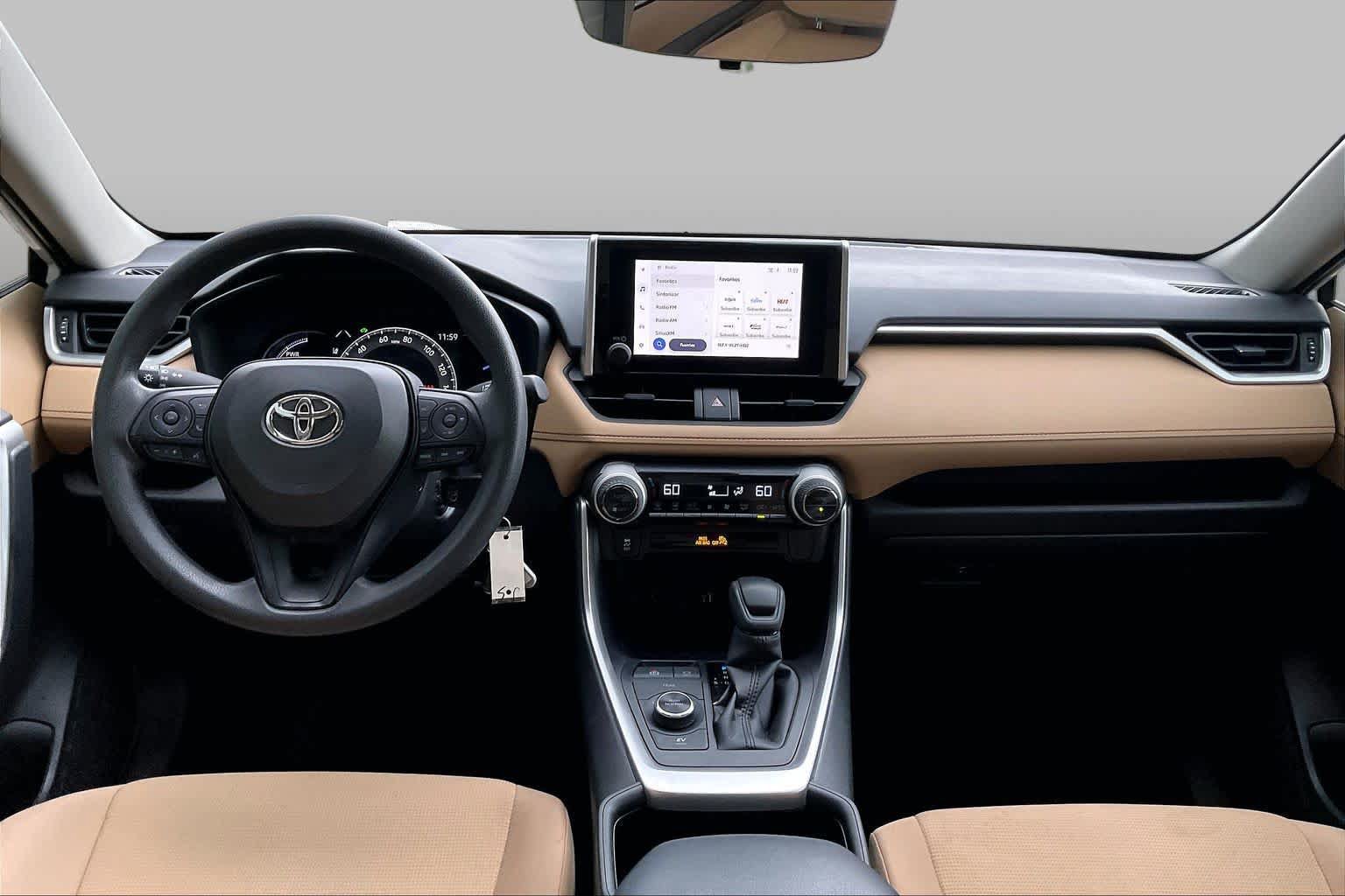 Used 2025 Toyota RAV4 LE AWD/4WD image 15