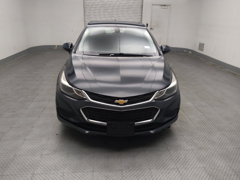 Used 2018 Chevrolet Cruze LT FWD image 14