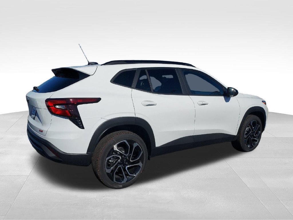 New 2026 Chevrolet Trax RS w/ Driver Confidence Package FWD image 5
