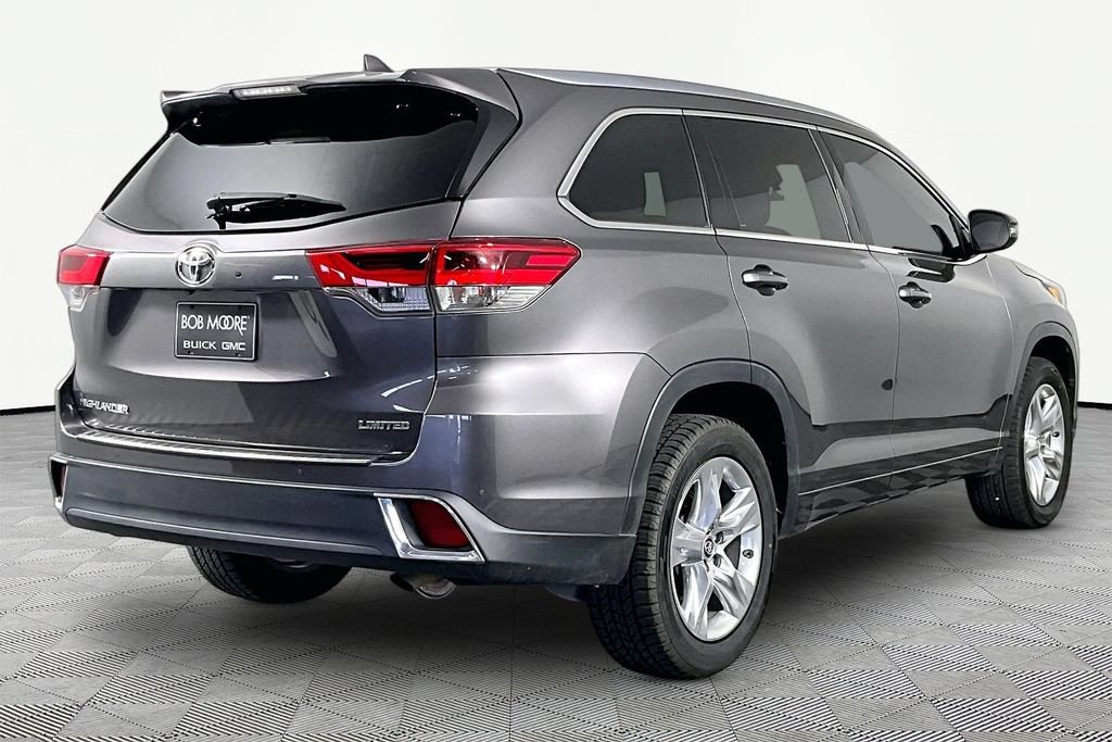 Used 2019 Toyota Highlander Limited FWD image 6