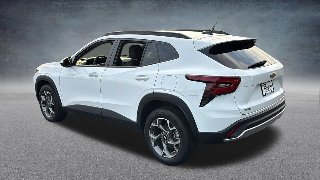 Used 2025 Chevrolet Trax LT FWD image 5