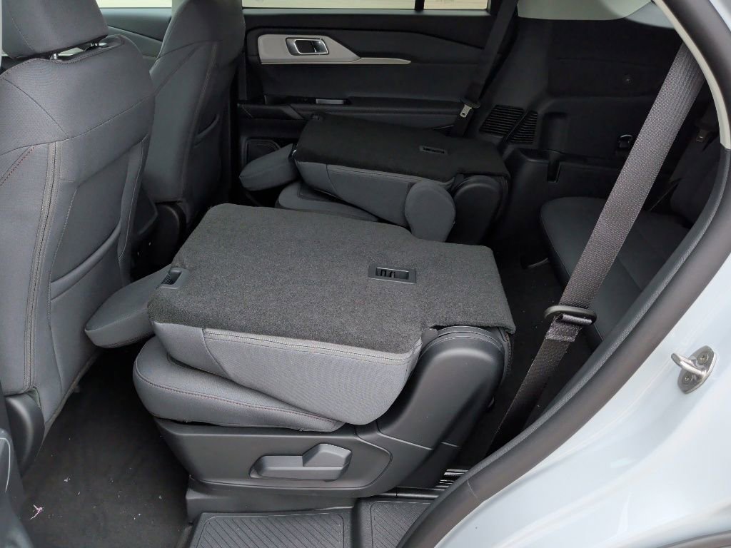 New 2026 Ford Explorer Active RWD image 36