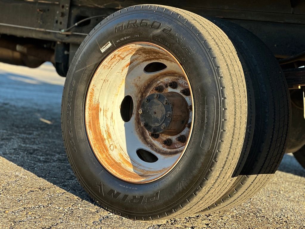 Used 2016 Ford F550 4x4 Crew Cab Super Duty w/ Power Equipment Group image 24