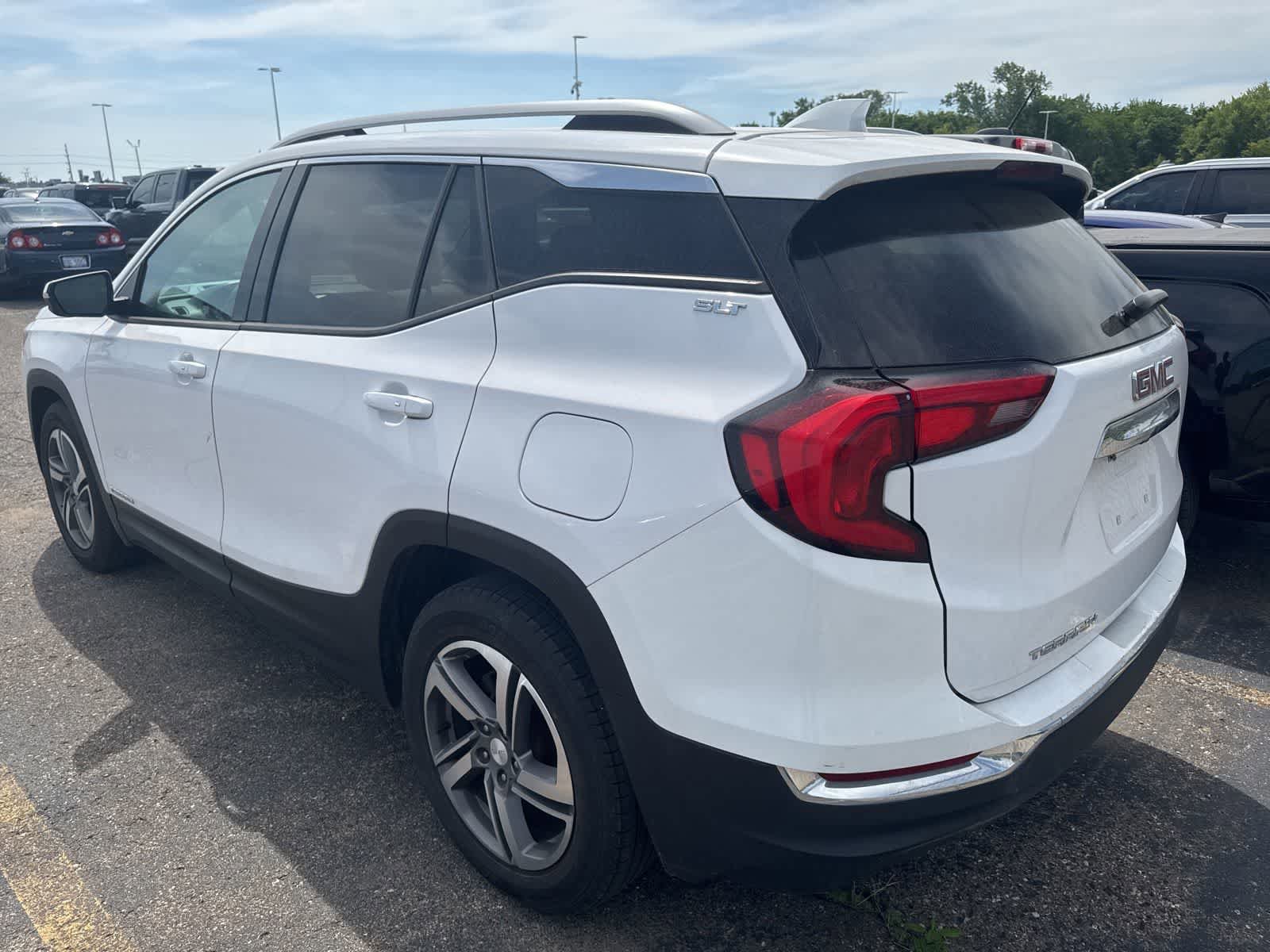 Used 2021 GMC Terrain SLT FWD image 30