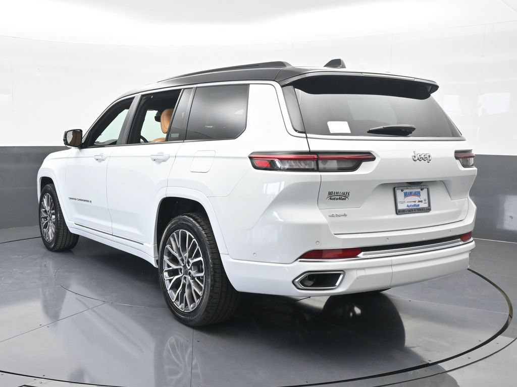Used 2025 Jeep Grand Cherokee L Summit AWD/4WD image 4