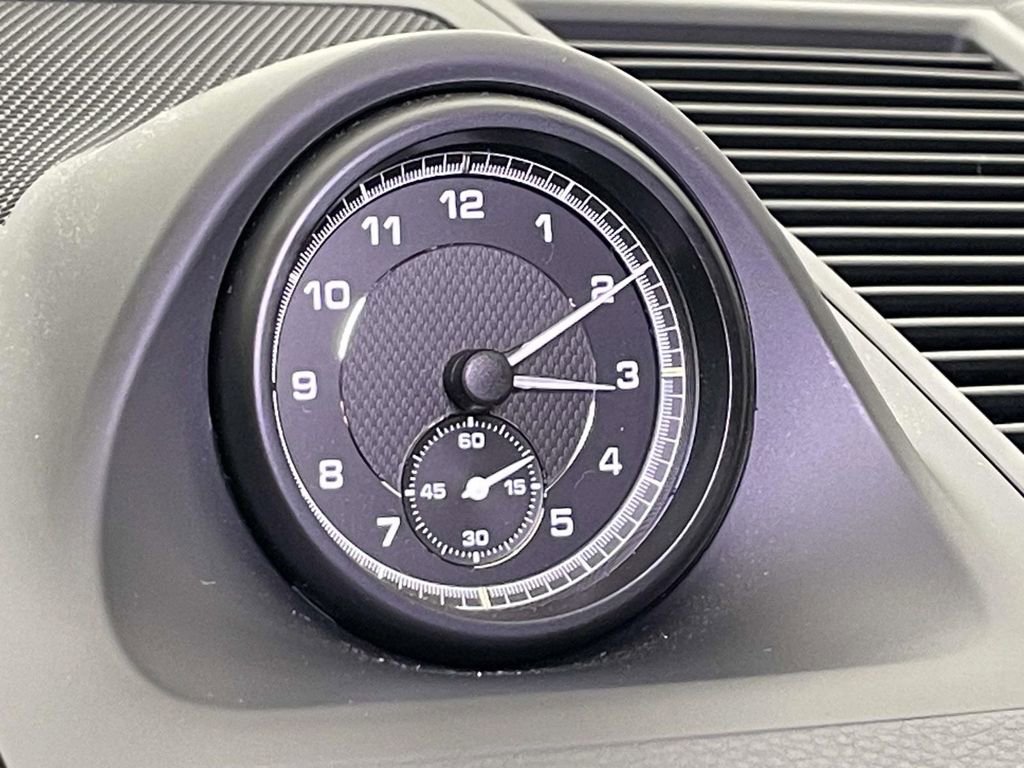 Certified 2022 Porsche Macan image 28