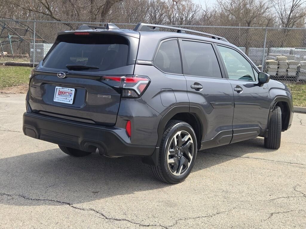 Certified 2025 Subaru Forester Premium AWD/4WD image 10