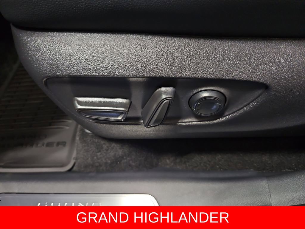 New 2026 Toyota Grand Highlander AWD image 12