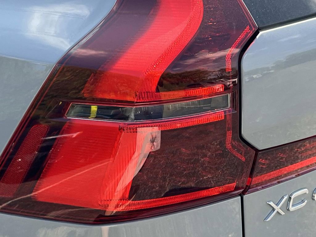 New 2026 Volvo XC60 B5 Plus w/ Protection Package Premier image 10