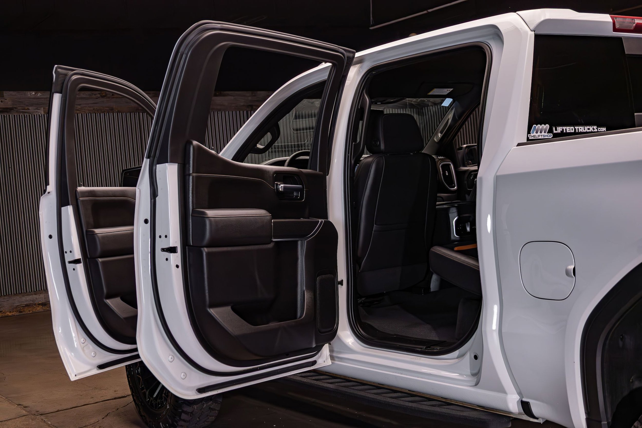 Used 2022 GMC Sierra 1500 AT4 w/ AT4 Premium Package AWD/4WD image 32