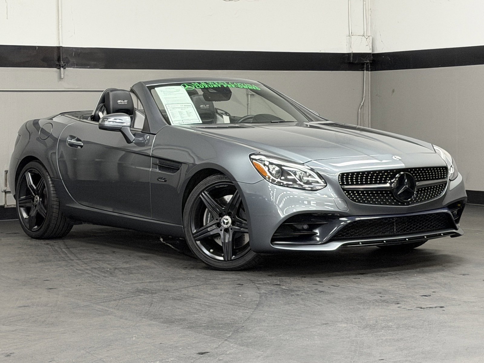 Used 2020 Mercedes-Benz SLC 300 image 2