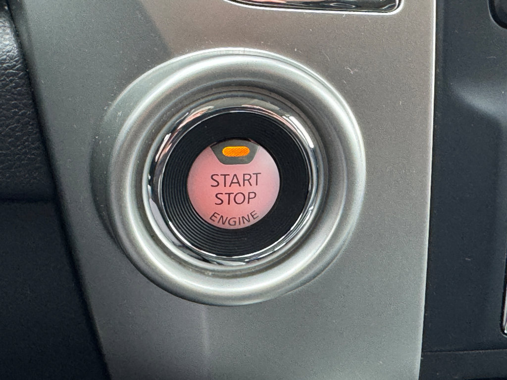 Used 2020 Nissan Titan SV w/ SV Convenience Package image 18