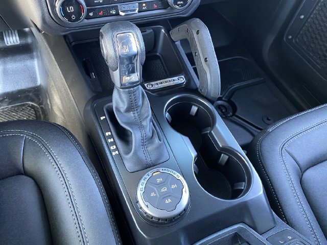 New 2026 Ford Bronco Badlands AWD/4WD image 28