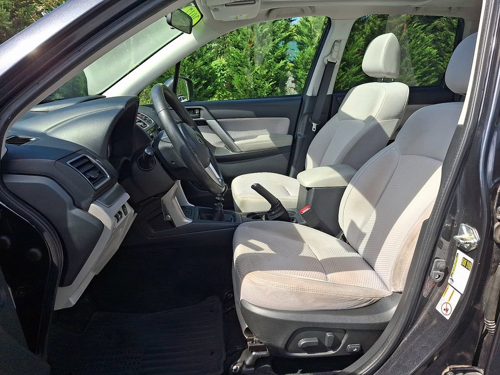 Used 2017 Subaru Forester 2.5i Premium AWD/4WD image 13