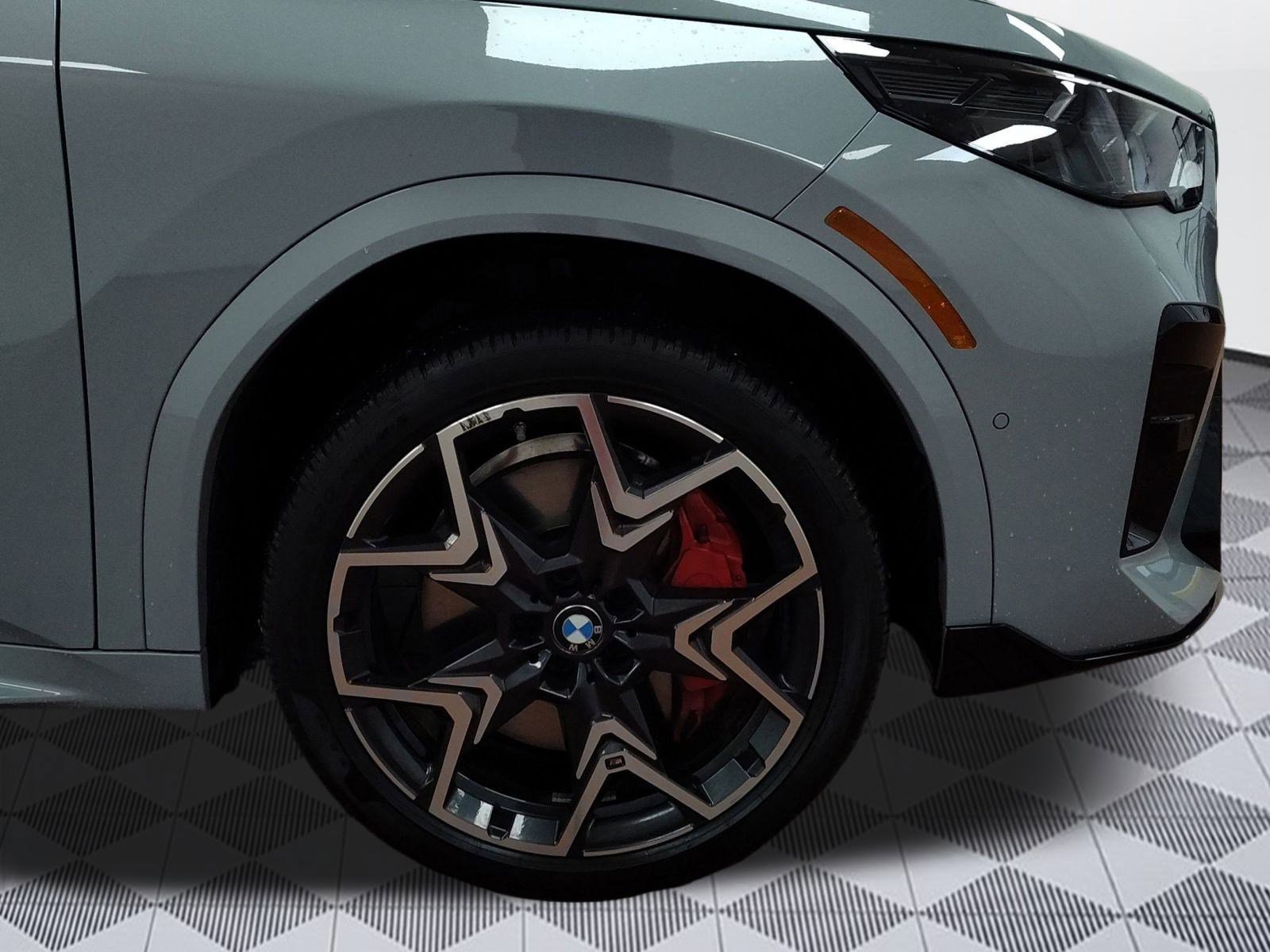 Used 2025 BMW X2 M35i w/ Premium Package image 11