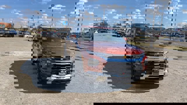 Used 2021 Chevrolet TrailBlazer LT w/ Convenience Package image 3