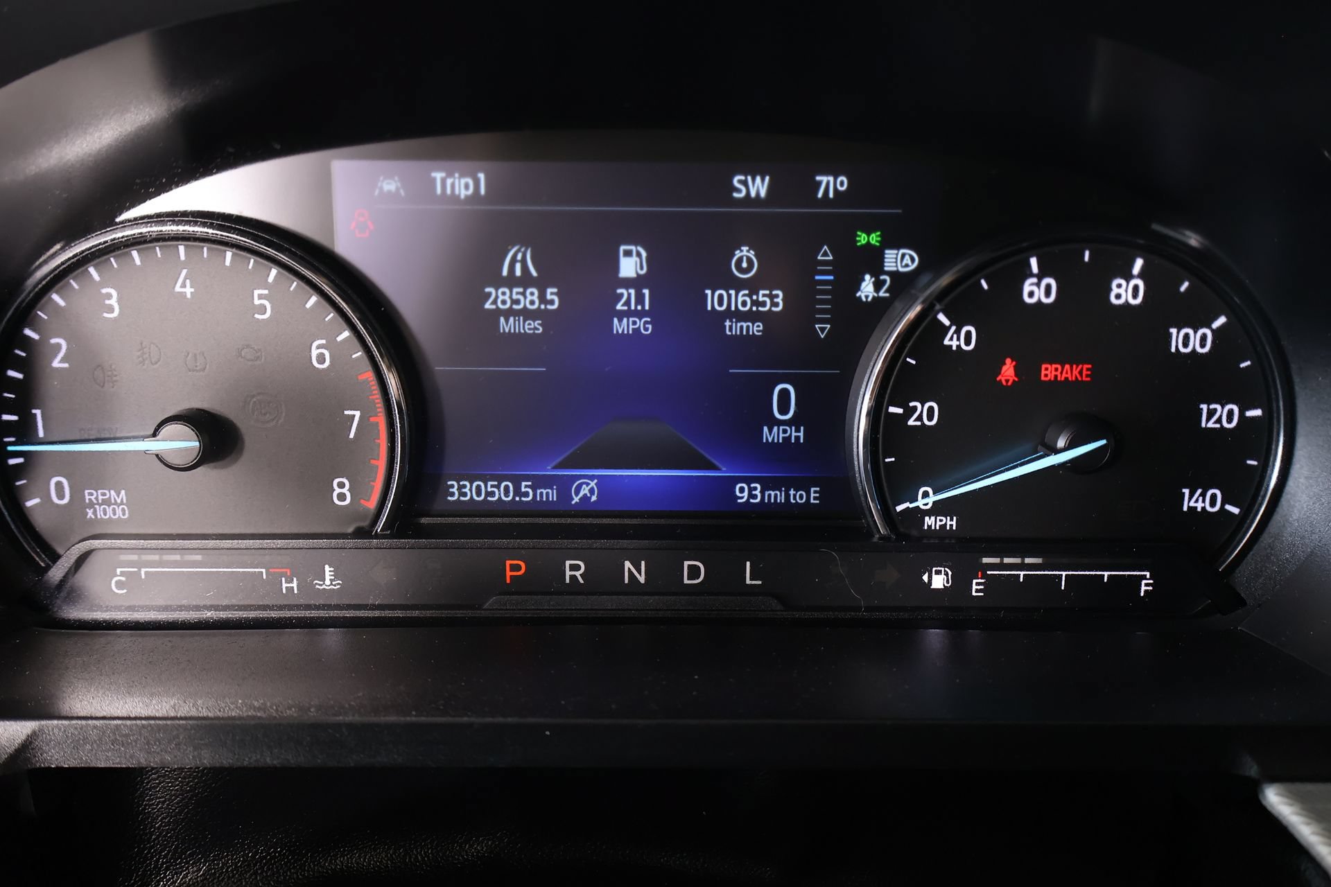 Used 2023 Ford Explorer XLT w/ Equipment Group 202A AWD/4WD image 4