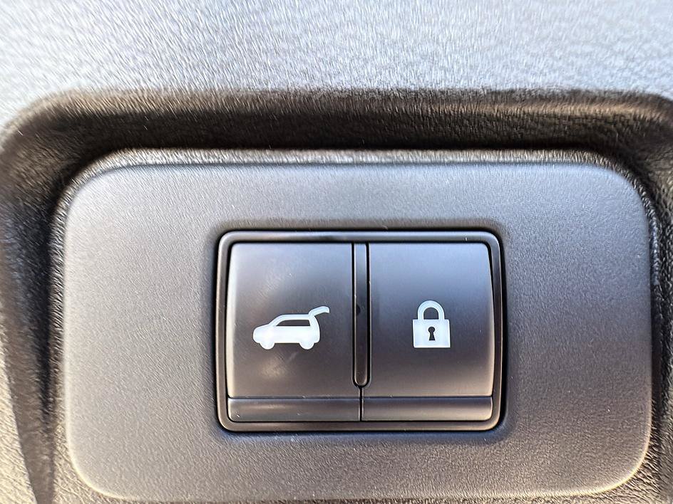 Certified 2025 Nissan Rogue SV FWD image 38