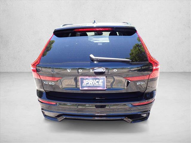 Used 2025 Volvo XC60 B5 Plus AWD/4WD video 3
