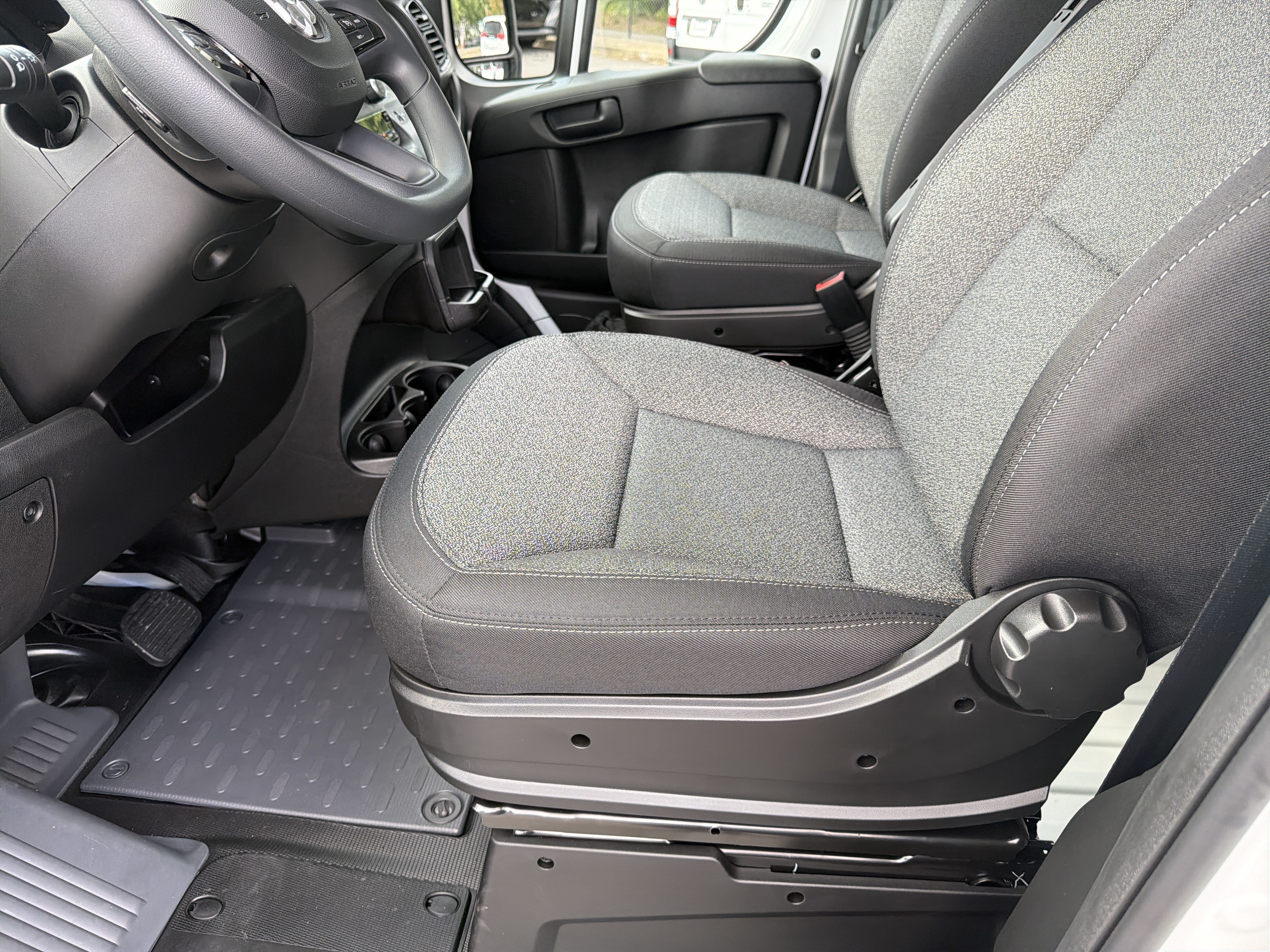 New 2026 RAM ProMaster 1500 w/ Convenience Group FWD image 11
