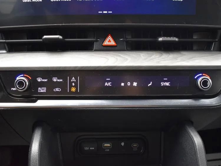 Used 2023 Kia Sportage X-Line AWD/4WD image 34