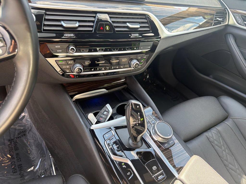 Used 2021 BMW 540i w/ Convenience Package RWD image 30
