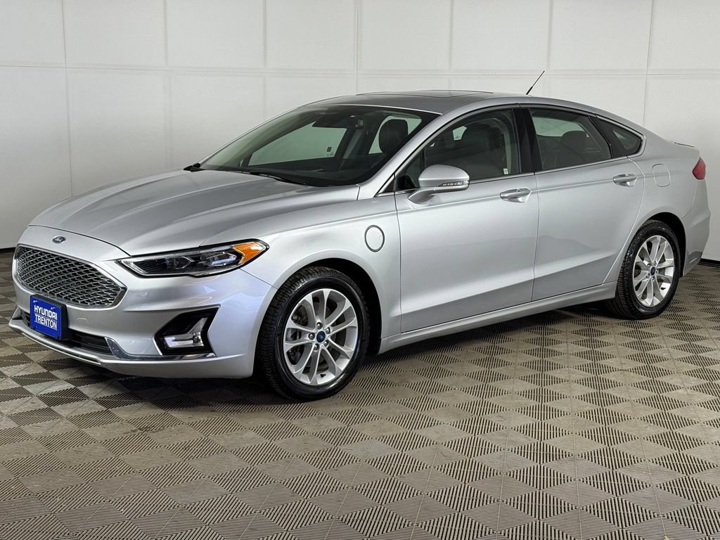 Used 2019 Ford Fusion Energi Titanium FWD image 9