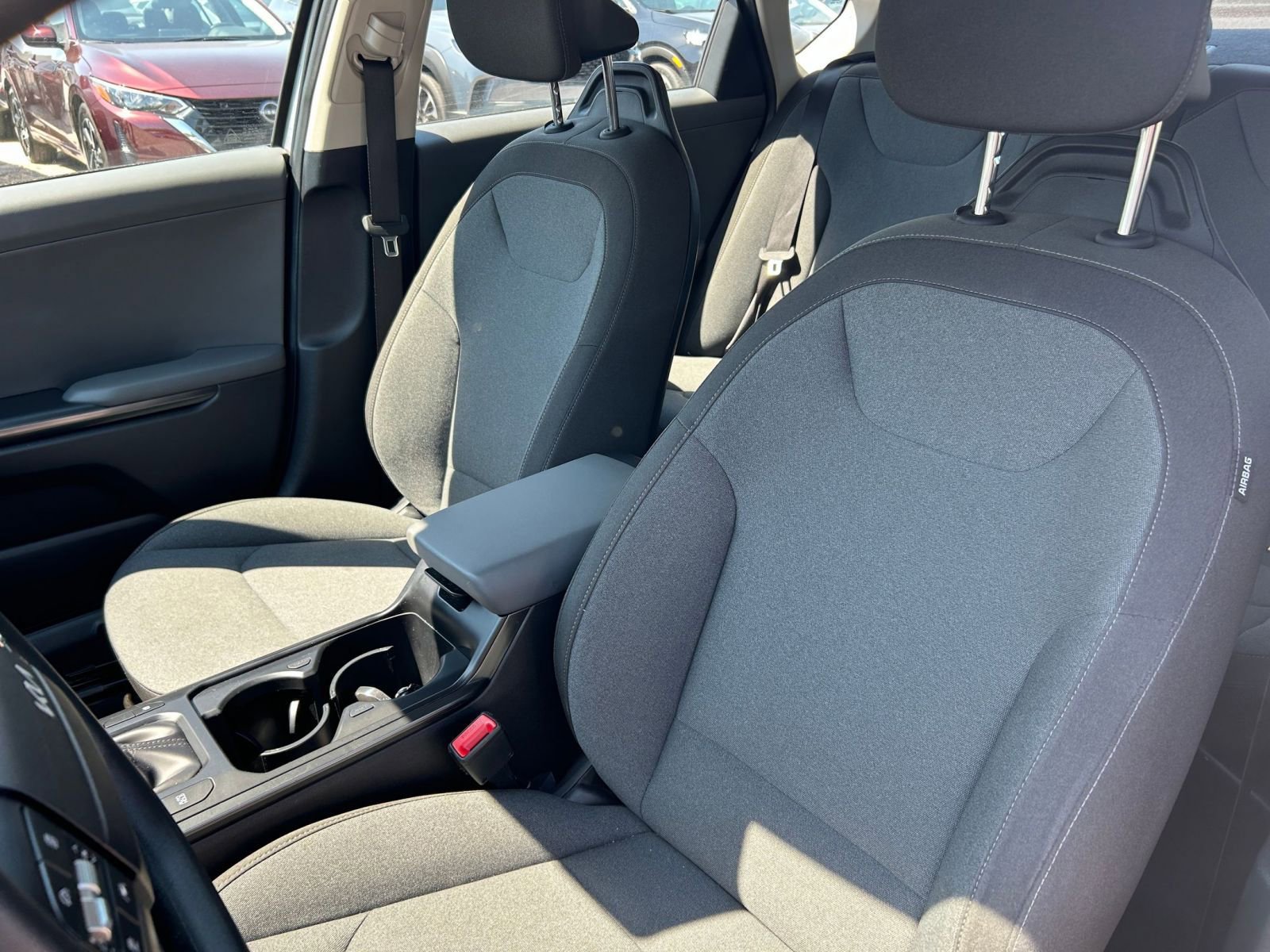 Used 2025 Kia K4 FWD image 31