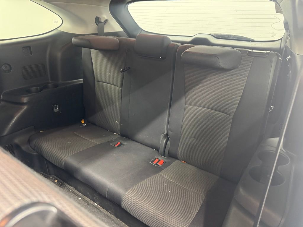 Used 2023 Toyota Highlander LE FWD image 11