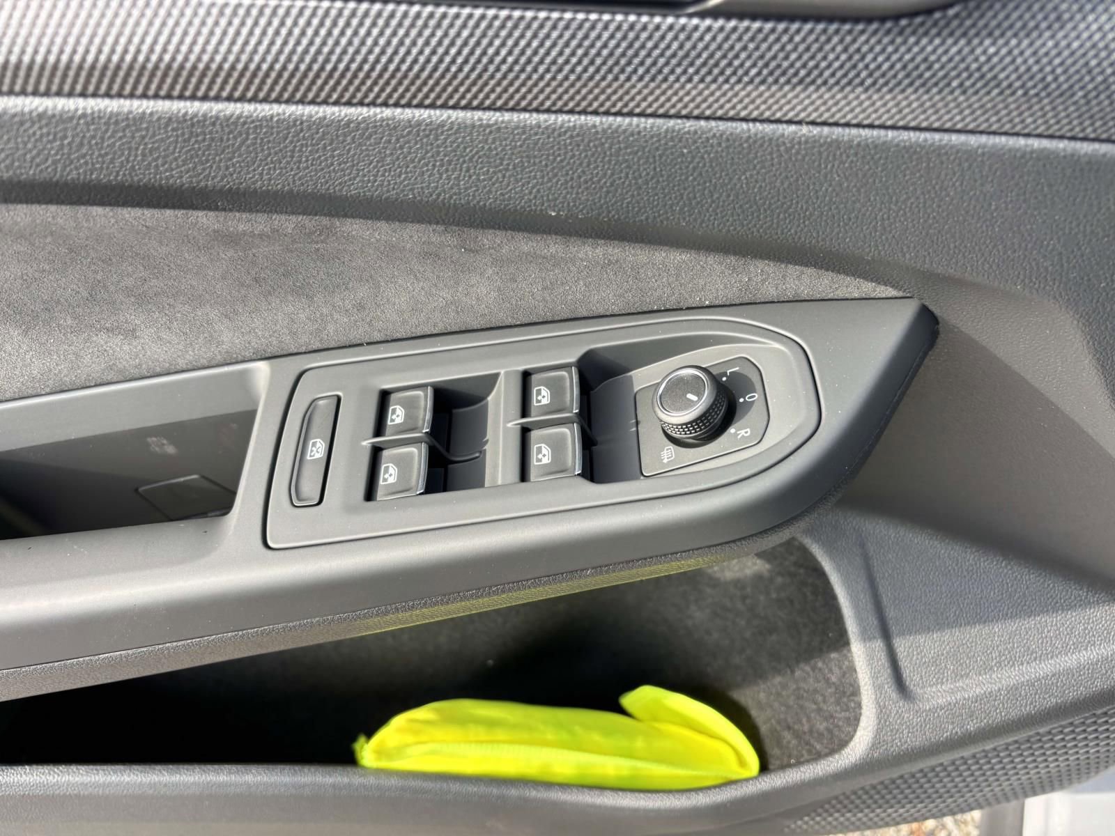 New 2026 Volkswagen GTI SE image 13