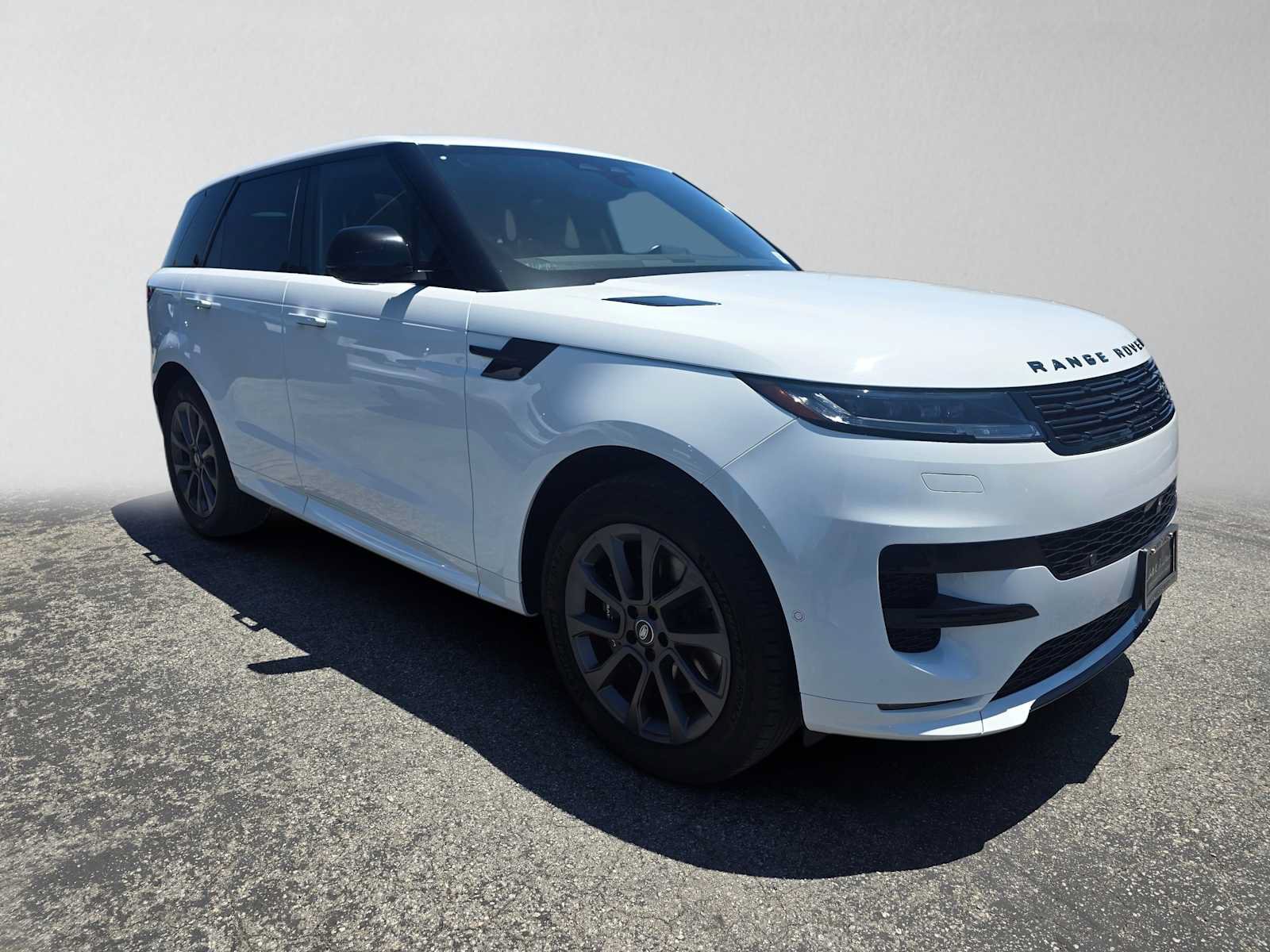 Used 2024 Land Rover Range Rover Sport Dynamic SE AWD/4WD image 7