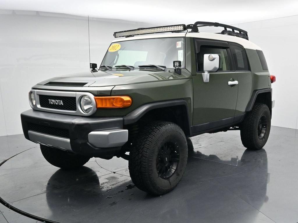 Used 2012 Toyota FJ Cruiser 4WD w/ Convenience Pkg image 4