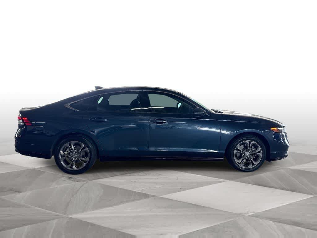 Used 2024 Honda Accord EX-L image 9