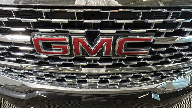 Used 2020 GMC Acadia Denali AWD/4WD image 8