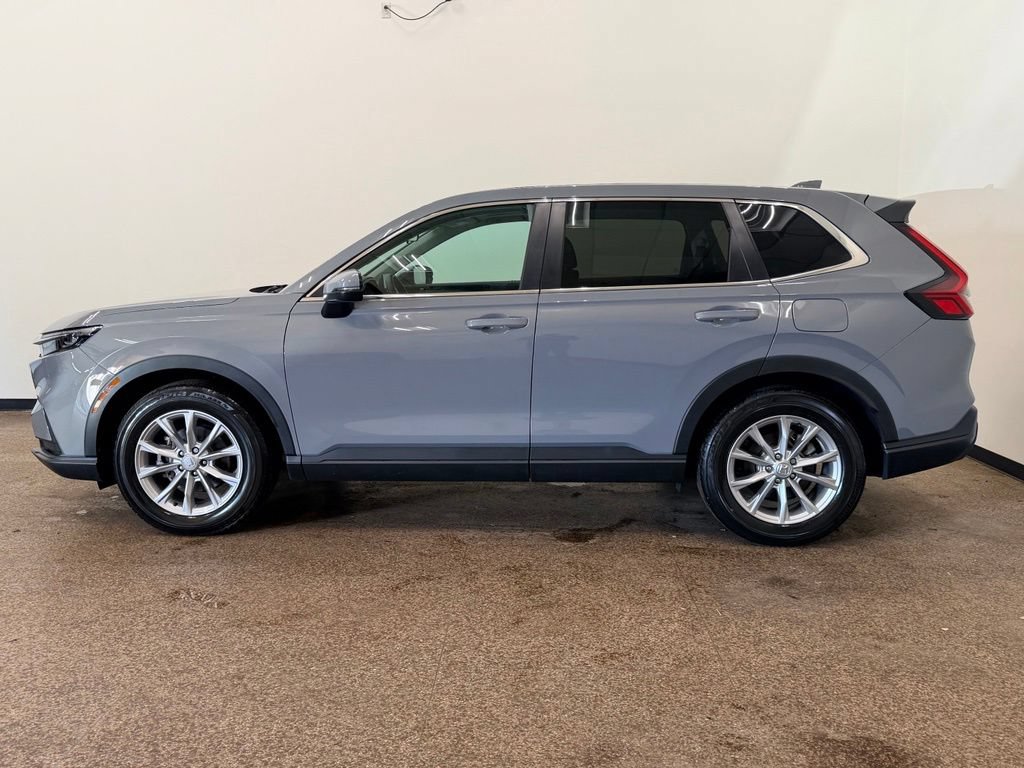 Used 2025 Honda CR-V EX image 2