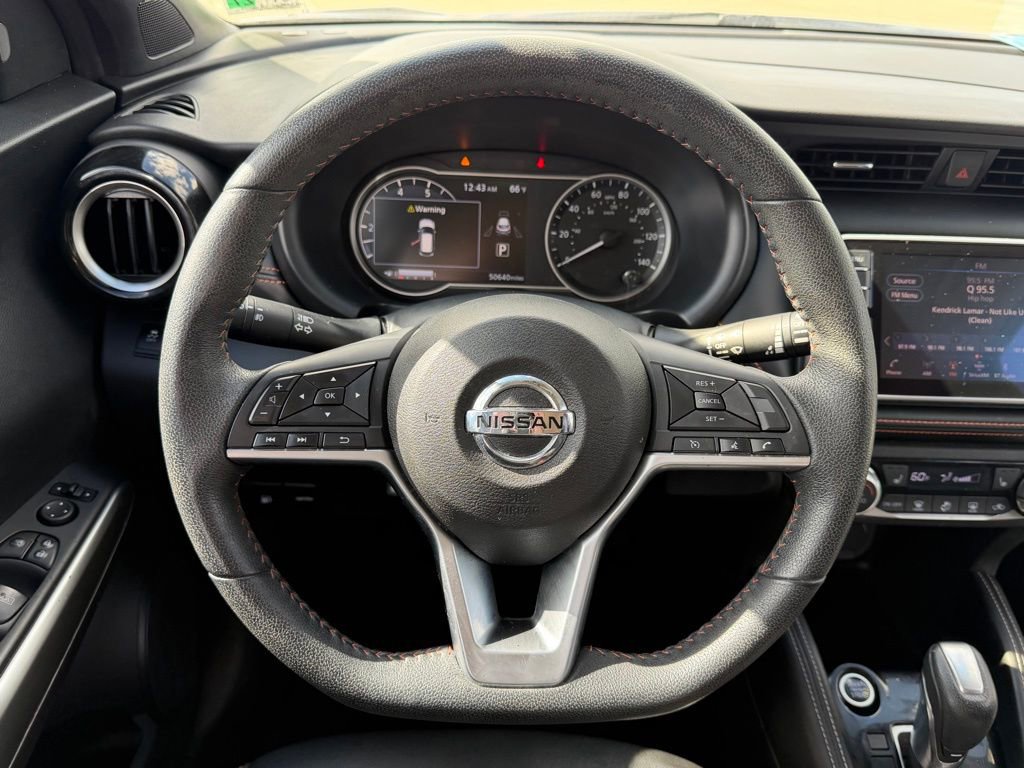 Used 2018 Nissan Kicks SR w/ Premium Package image 17