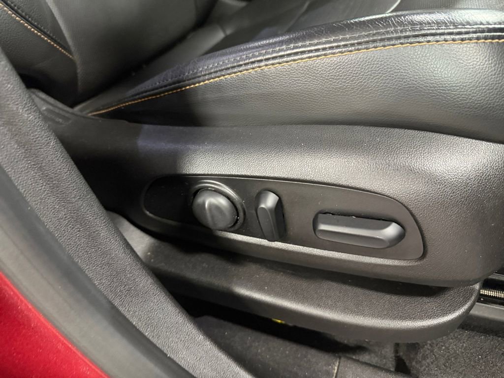 Used 2018 Chevrolet Equinox Premier AWD/4WD image 19