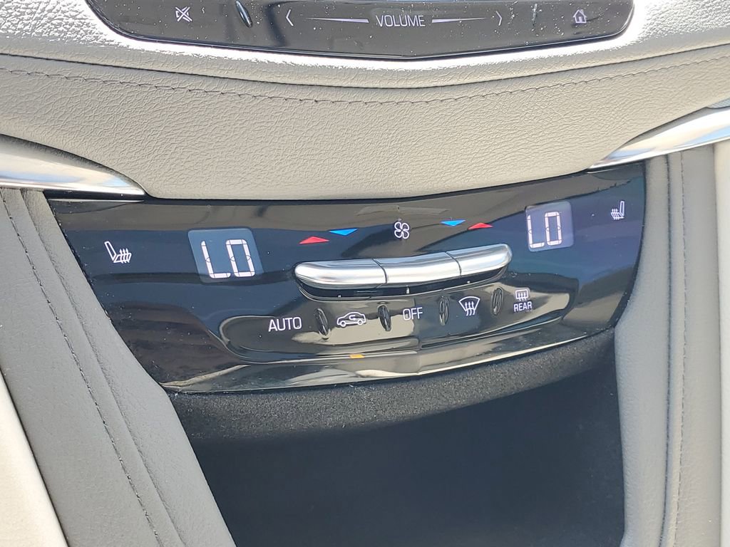 Used 2019 Cadillac XT5 Luxury image 23