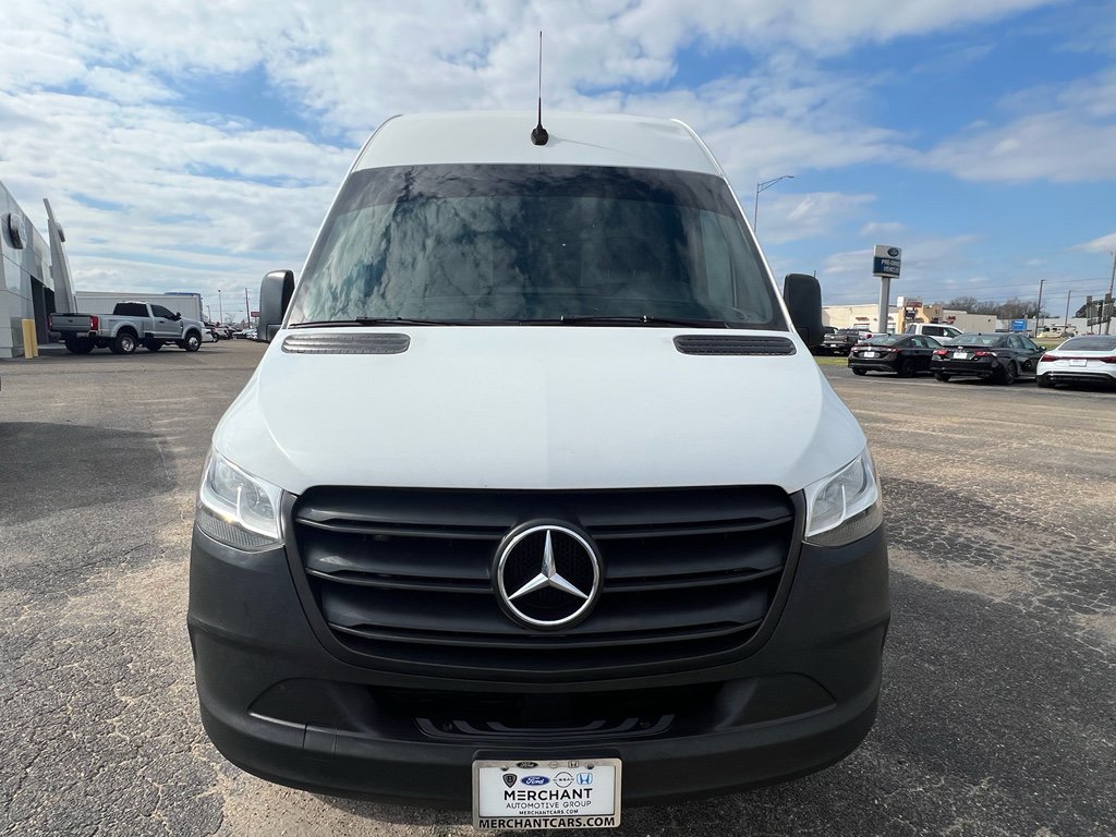 Used 2019 Mercedes-Benz Sprinter 1500 image 3