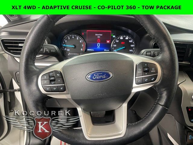 Used 2022 Ford Explorer XLT image 14