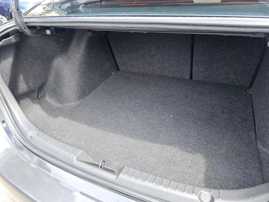 Used 2014 MAZDA MAZDA3 i Touring FWD image 15