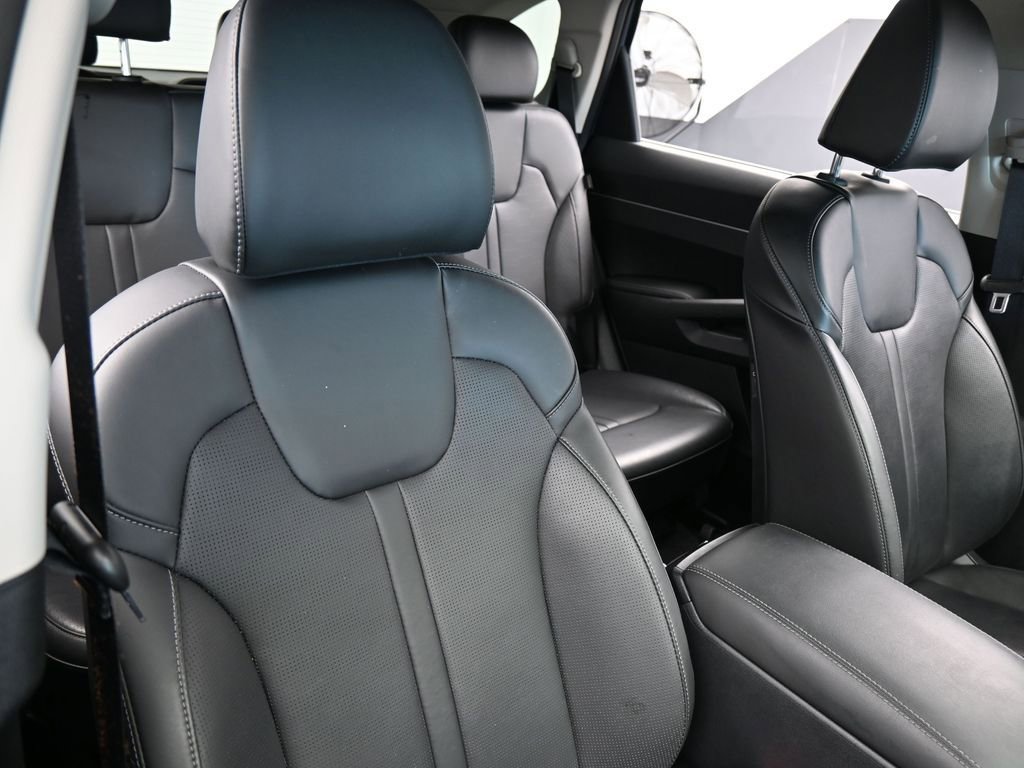 Used 2025 Kia Sorento S w/ Panoramic Sunroof Package image 43