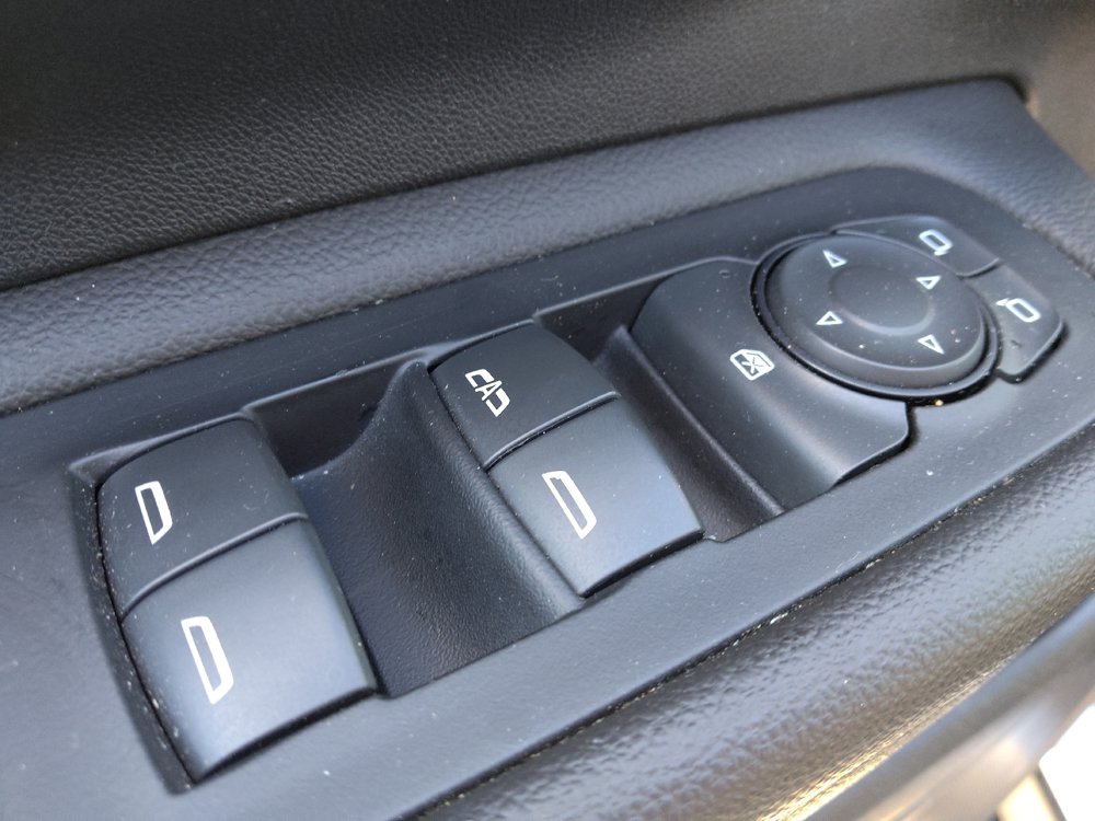 Used 2020 GMC Terrain SLE w/ Driver Convenience Package FWD image 27