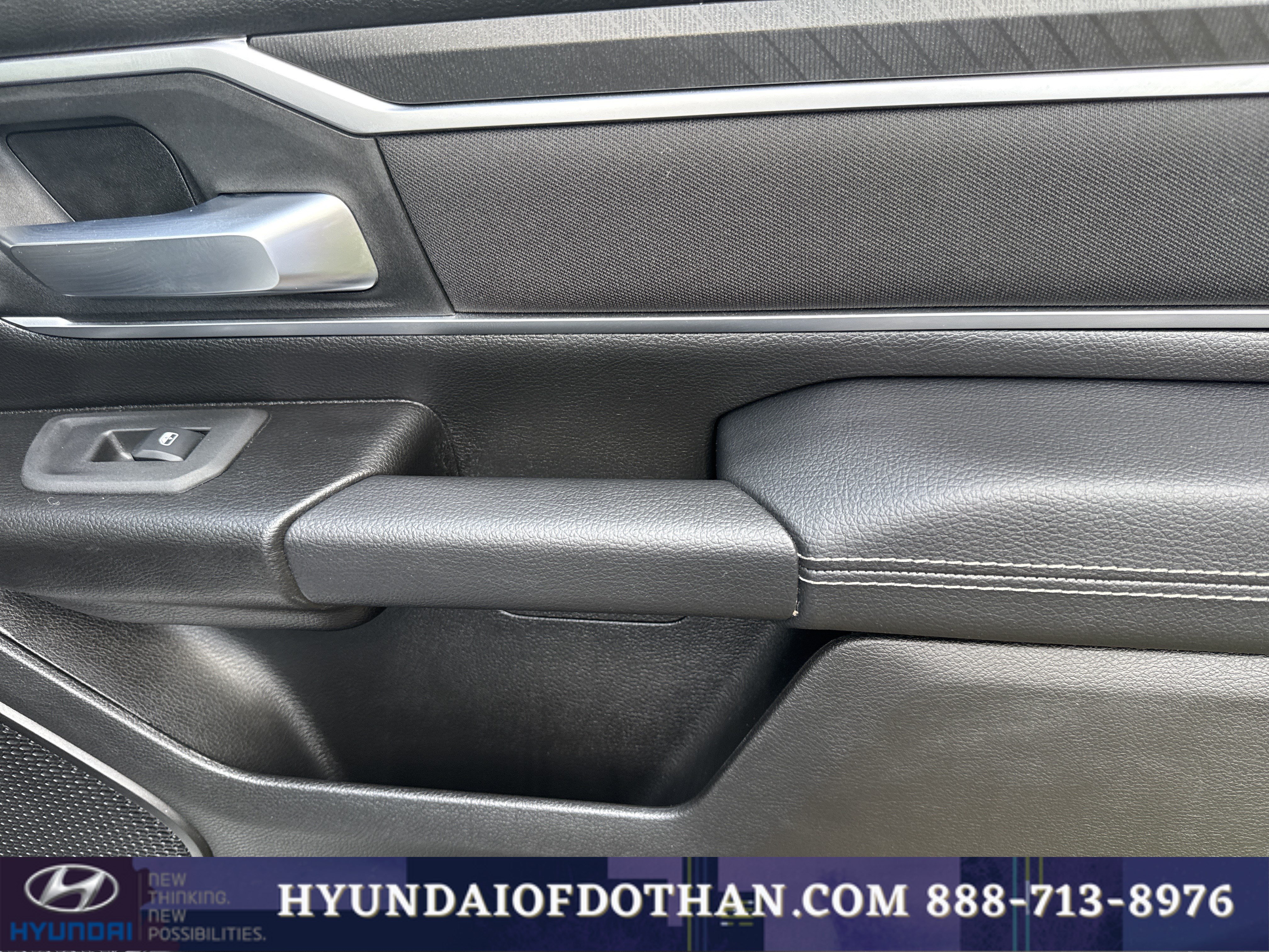 Used 2025 RAM 1500 Big Horn AWD/4WD image 14