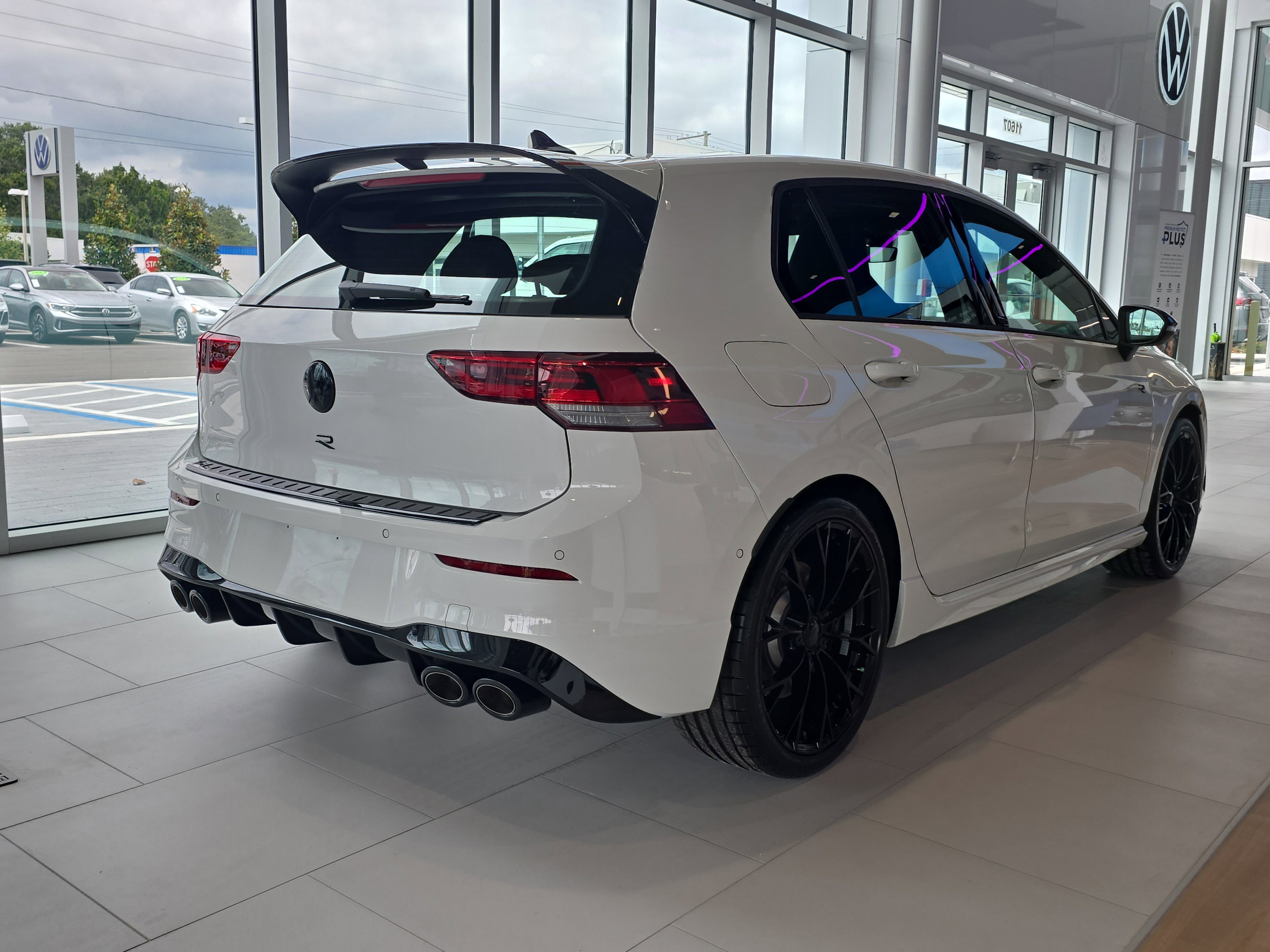 New 2025 Volkswagen Golf R Black Edition image 5