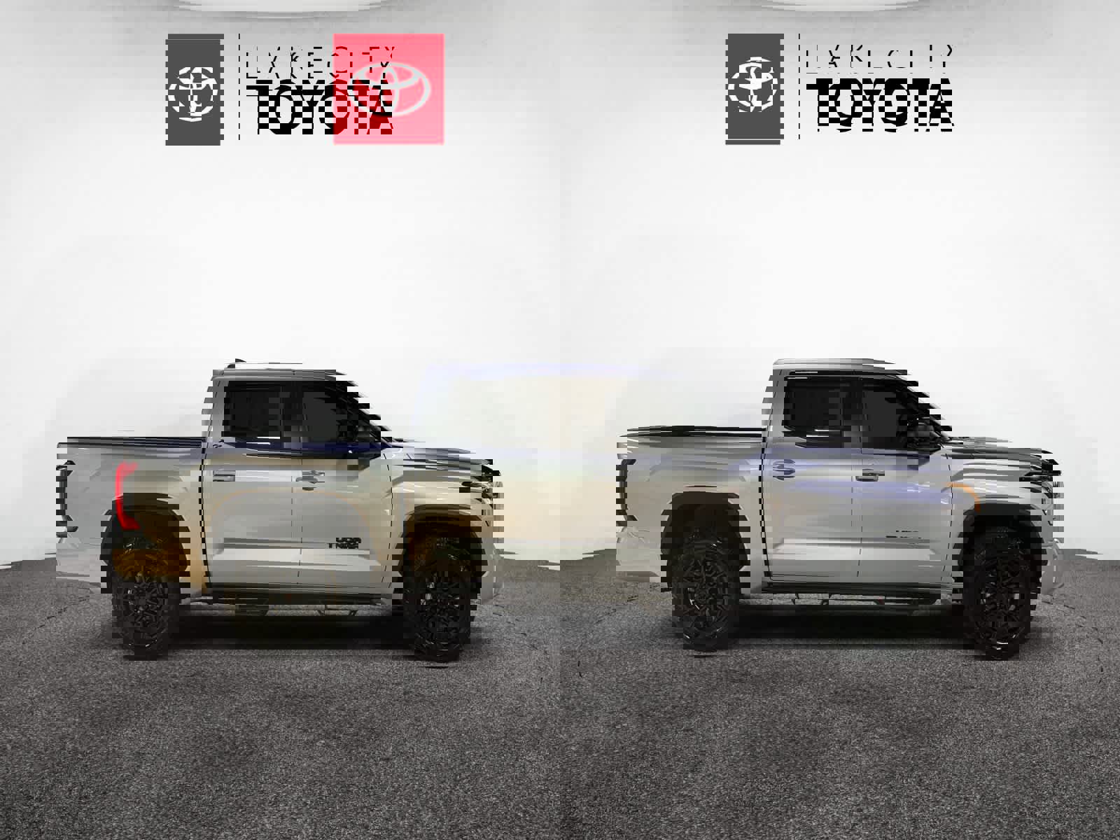 Used 2024 Toyota Tundra SR5 w/ SR5 Premium Package image 9